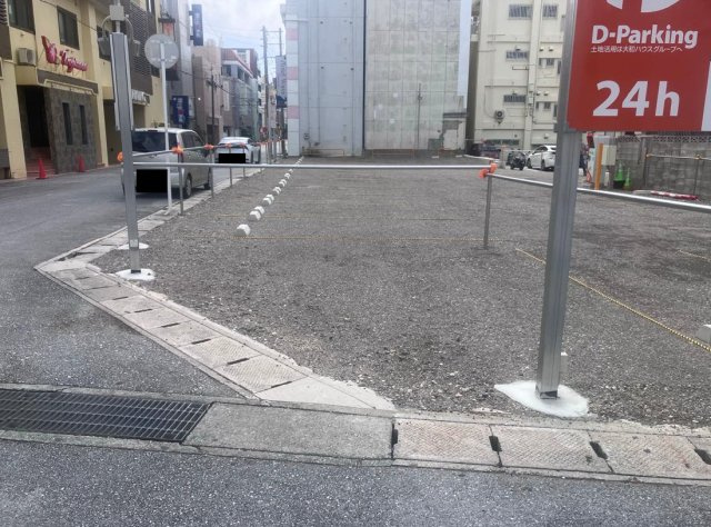 那覇市辻２丁目の駐車場の駐車場