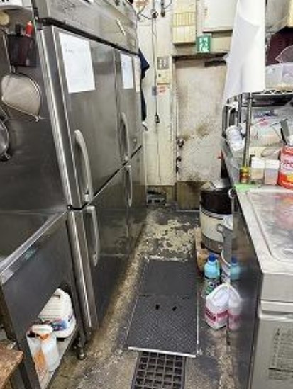 三洋ビルの内装