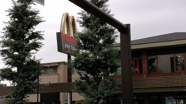 レオネクストセレーネの周辺