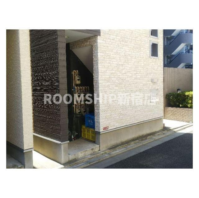 サンプレミオ東高円寺のエントランス