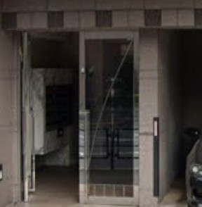 プラシス門前仲町のエントランス
