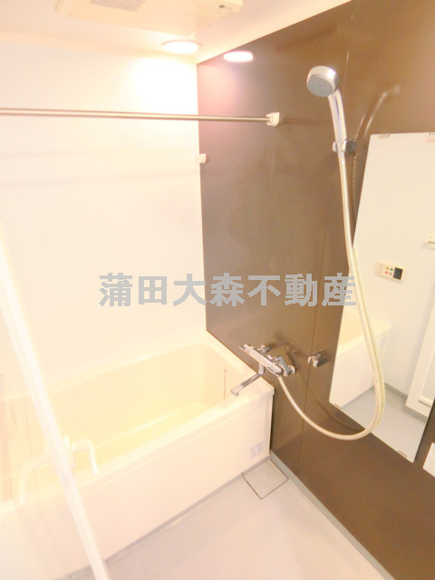 FORTIS池上の浴室|窓と浴室乾燥機付きのお風呂　バスルーム