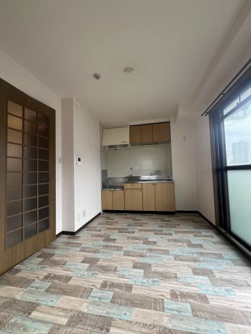 マンションOMOYAの居間・リビング