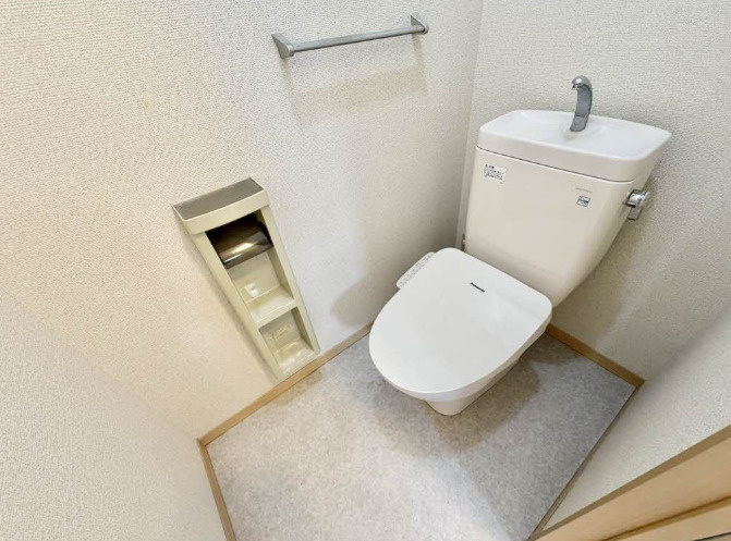 Ｓｕｎｎｙ　ｃｏｕｒｔ　屋野　Ⅲ棟のトイレ