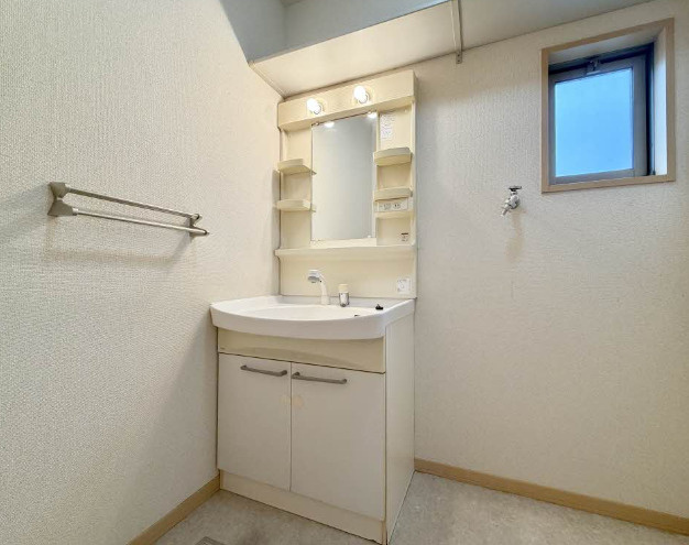 Ｓｕｎｎｙ　ｃｏｕｒｔ　屋野　Ⅲ棟の洗面所