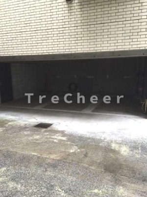 【駐車場】 | リバティーハウス