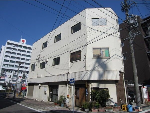 前田ビルの外観