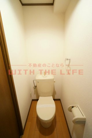 アルカンシェル【キャッシュバック対象物件】のトイレ|落ち着いた色調のトイレです