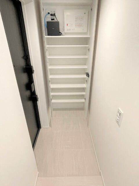 ＡＩＦＬＡＴ柿の木坂の玄関