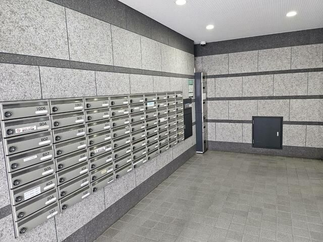目黒区中目黒１丁目の店舗事務所のエントランス