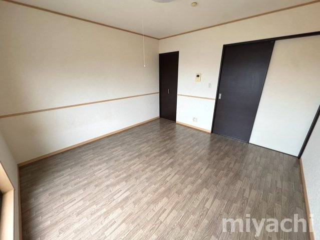 ROOM　ONEの洋室