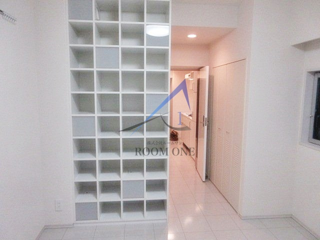 セ・ジョリ西日暮里の居間・リビング|洋室のお部屋です。