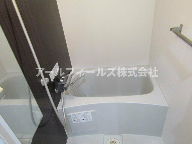 ＥＭＭＡ東松戸の浴室|退去前のため別部屋の写真です。