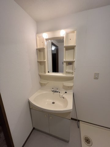 マンションOMOYAの独立洗面台