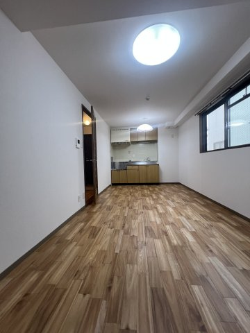 マンションOMOYAの居間・リビング