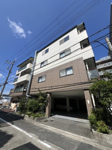マンションOMOYAの外観