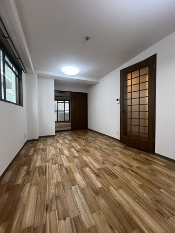 マンションOMOYAの居間・リビング