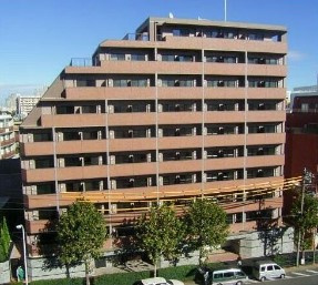 【外観】 | フェニックス方南町弐番館 | 鉄筋コンクリート造のがっちりとした建物。