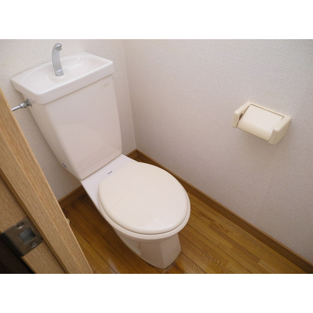 福岡市東区箱崎３丁目の賃貸マンションのトイレ