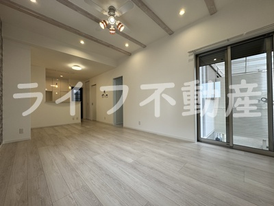 HELENA GARDEN玉串町西Ⅲ号館の洋室|スタンダードな洋室です