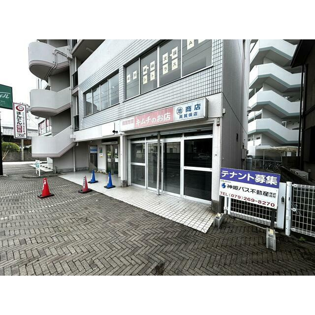 ファーストイン英賀保駅前町の外観