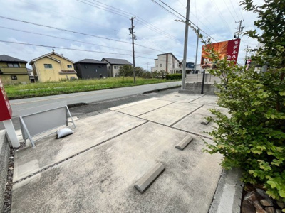 【駐車場】 | 多米西町貸家１号棟
