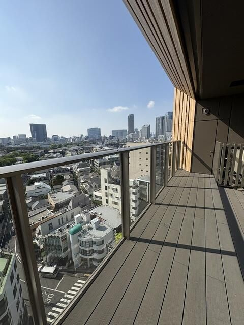 フォレストゲート代官山レジデンス　－Ｆｏｒｅｓｔｇａｔｅ　Ｄａｉｋａｎのバルコニー|陽当たり良好なバルコニーです