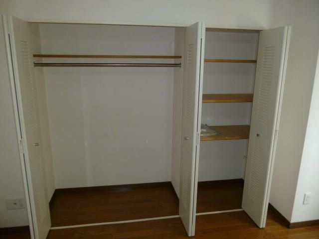 グランディール初台の収納