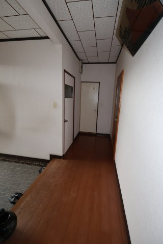 見附市本所１丁目　土地建物の洋室
