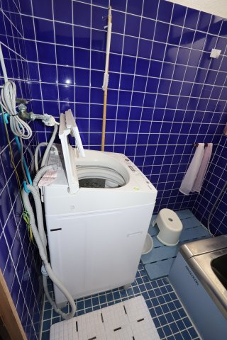 見附市本所１丁目　土地建物の浴室