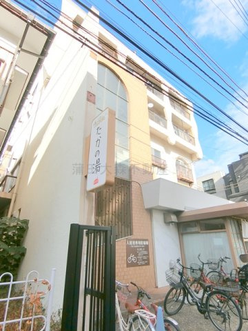 仲六マンションの外観