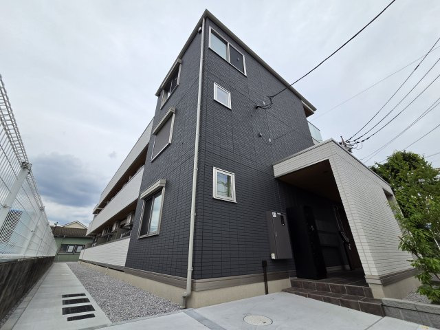 調布市国領町５丁目のアパート
