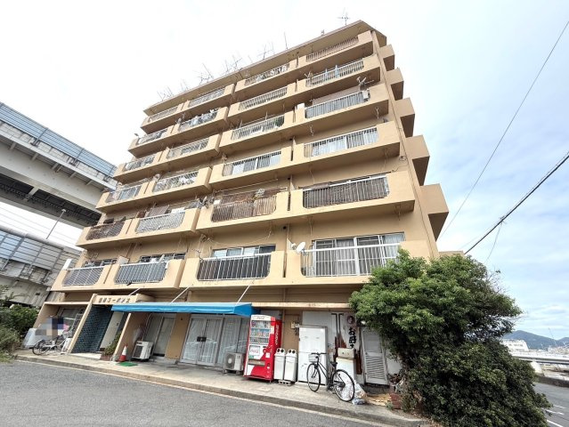 東洋コーポラスの外観