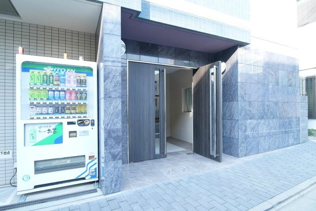 パティーナ志村坂上 のエントランス