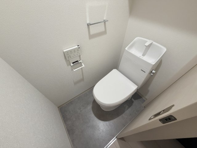 バズ北巽のトイレ