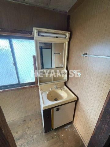 シャローム東山の洗面所