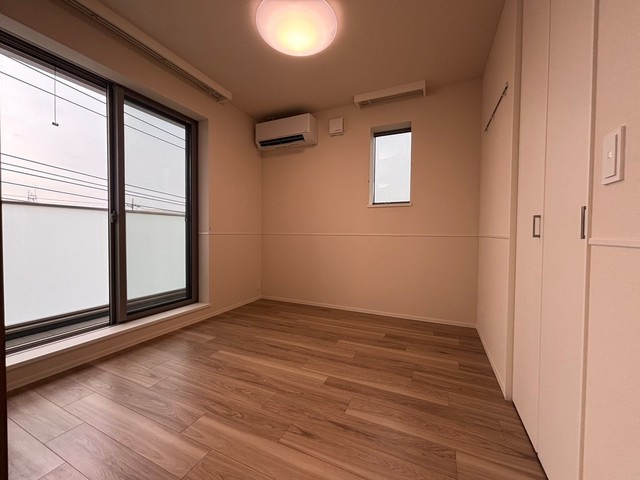 Ｓｙｍｂｉｏｓｅ　ｻﾝﾋﾞｵｰｽﾞの寝室|★キレイなフローリングのお部屋です★