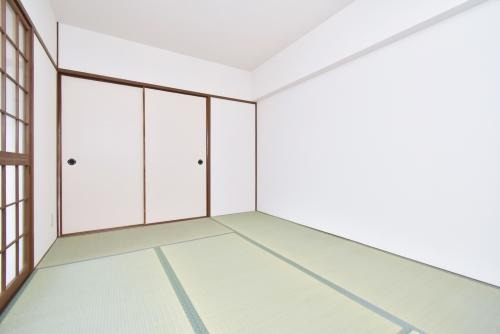 福岡市博多区諸岡４丁目の賃貸マンションの和室|物件の画像16