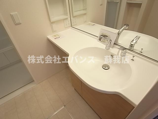 【独立洗面台】 | フォレスタレザイア | 独立洗面化粧台が付いています