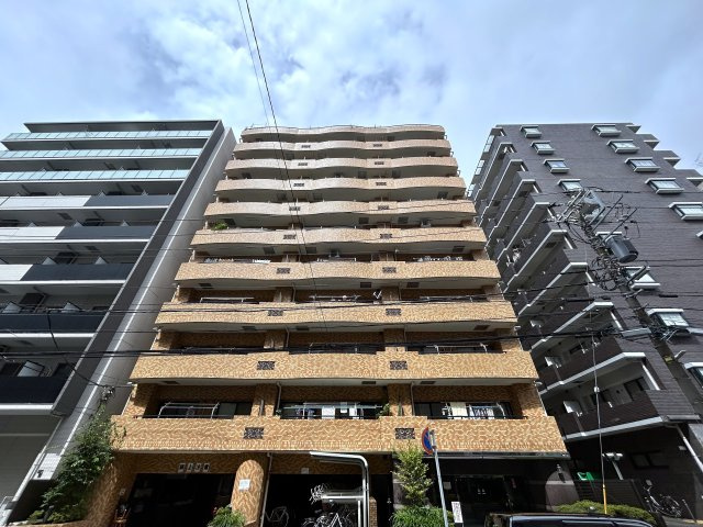 第二の横浜とも言える新横浜。その歴史は、興味あれば調べてみて下さい。４階の角部屋ですが、一度ご覧になってみてほしいと思います。新横浜に住まうその意義を感じる【新横浜サニーコート】リフォーム