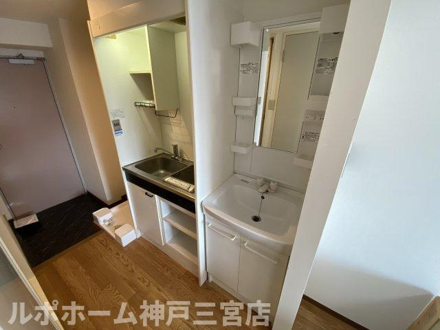ノベラ海岸通の洗面所