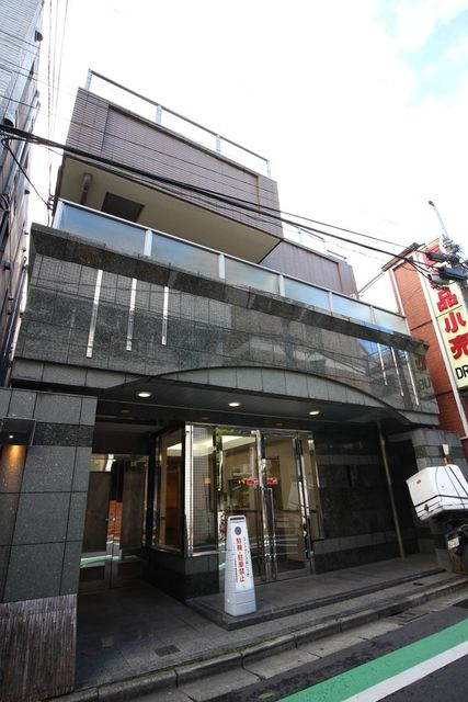 パレステュディオ赤坂弐番館の外観