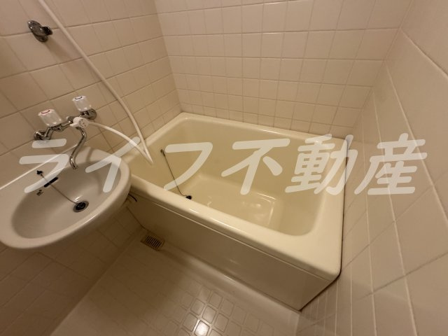 ボングービルの浴室|お風呂で日々の疲れを落としましょう