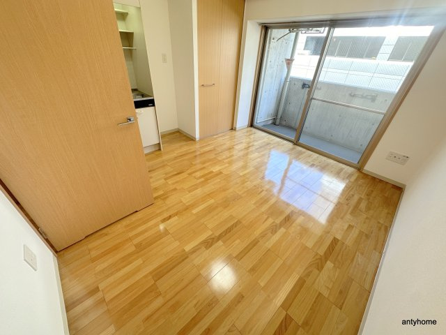 レジデンス本町　仲介手数料無料の寝室