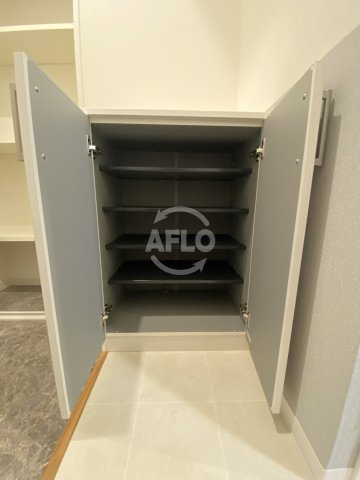 アネールエレ江戸堀の収納|アネールエレ江戸堀　シューズボックス