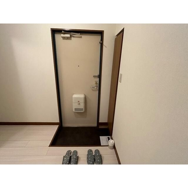 メゾントリノの玄関
