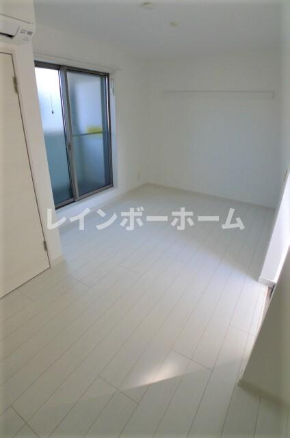 fLap秋津の玄関