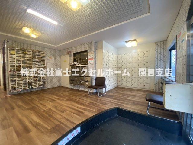 関目花博公館のロビー