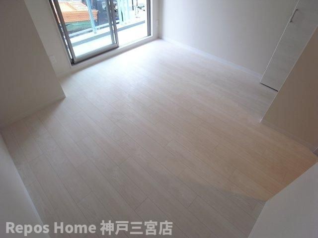 ファーストフィオーレ神戸元町の居間・リビング