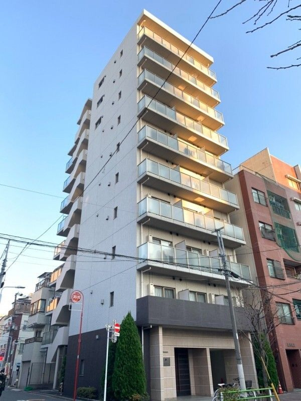 Rising place 西浅草の外観